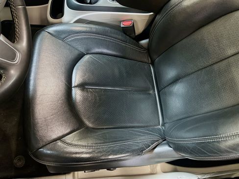 Used 2022 Chrysler Pacifica Touring-L FWD image 18