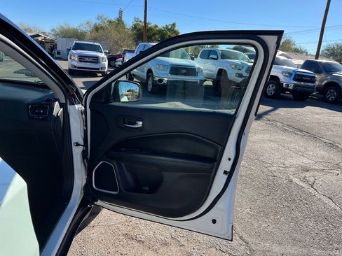 Used 2019 Jeep Compass Altitude image 37