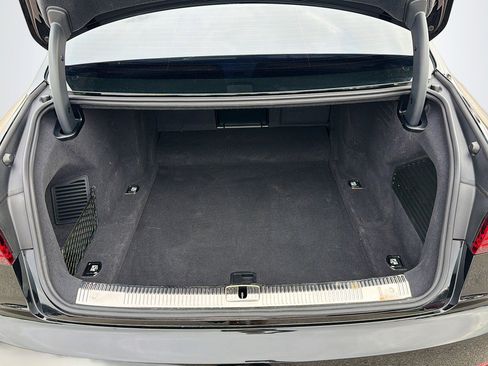 Used 2023 Audi S8 4.0T image 12