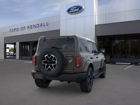 New 2026 Ford Bronco Outer Banks AWD/4WD image 8