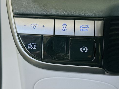 Used 2023 Hyundai Ioniq 5 Limited w/ Cargo Package AWD/4WD image 17