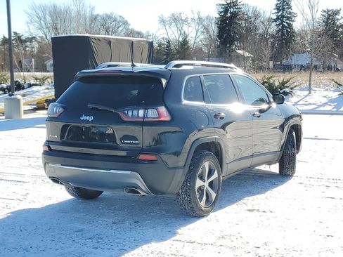 Used 2020 Jeep Cherokee Limited image 2