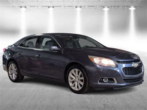 Used 2014 Chevrolet Malibu LT image 2