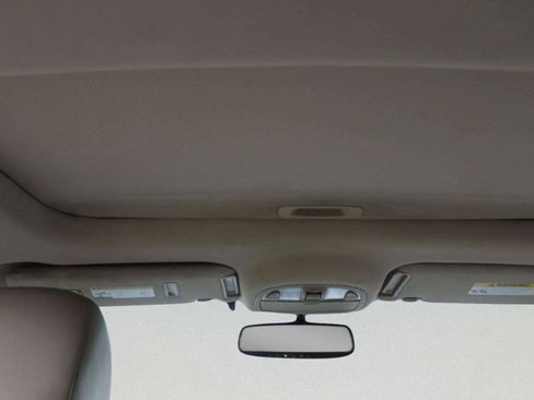 Used 2009 Hyundai Santa Fe Limited FWD image 9
