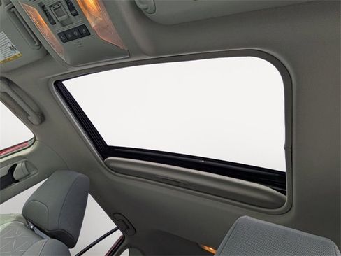 Used 2019 Toyota RAV4 XLE image 29