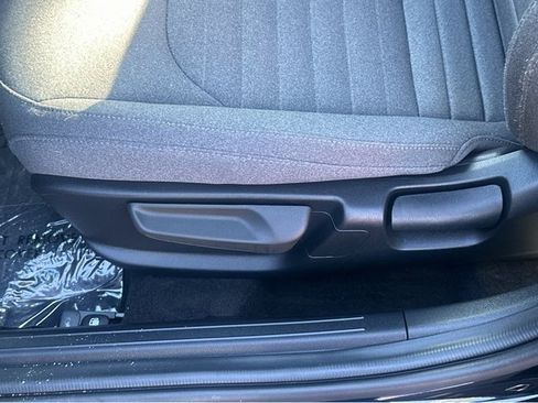 Certified 2025 Kia K4 EX image 31