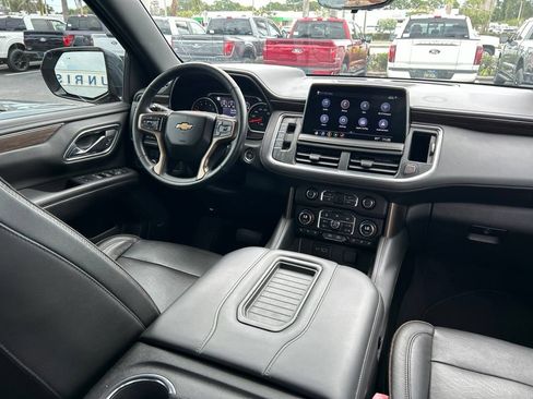 Used 2021 Chevrolet Suburban High Country RWD image 9