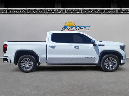 Used 2023 GMC Sierra 1500 Denali w/ Technology Package AWD/4WD image 4