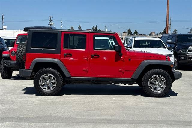 Used 2014 Jeep Wrangler Unlimited Rubicon w/ Connectivity Group AWD/4WD image 2