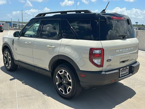 Used 2024 Ford Bronco Sport Outer Banks w/ Tech Package AWD/4WD image 10