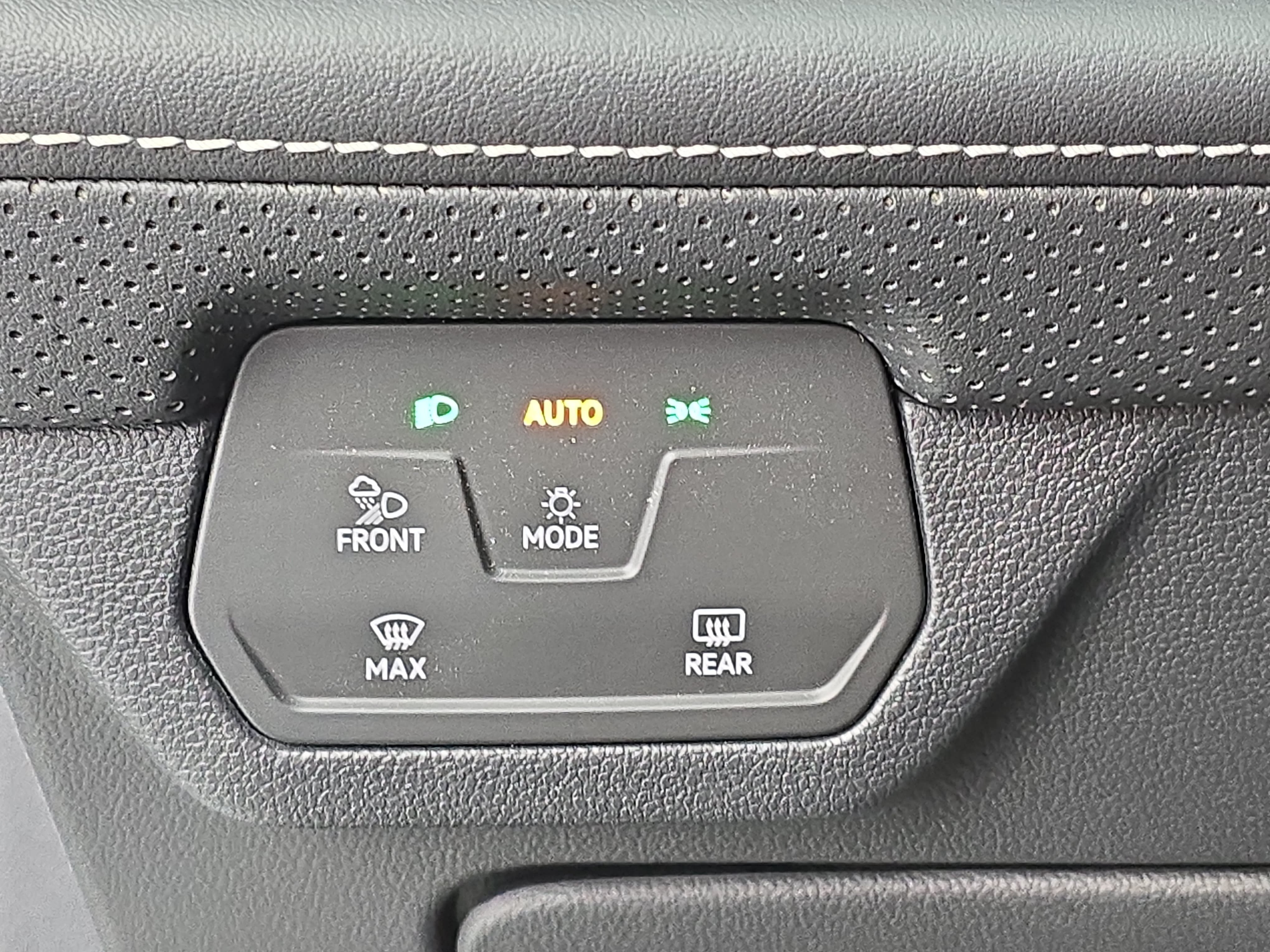 Certified 2024 Volkswagen Atlas SE AWD/4WD image 27