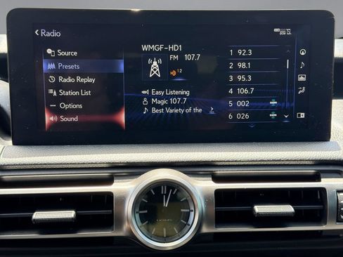 Used 2022 Lexus IS 350 F Sport w/ Dynamic Handling Package RWD image 23