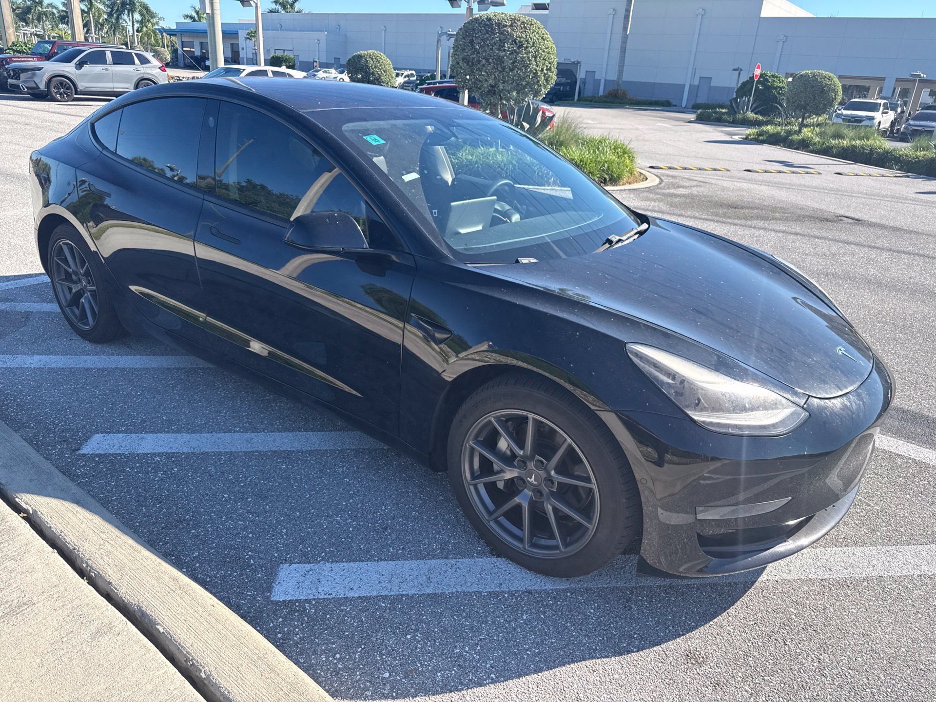 Used 2021 Tesla Model 3 Standard Range Plus RWD image 16