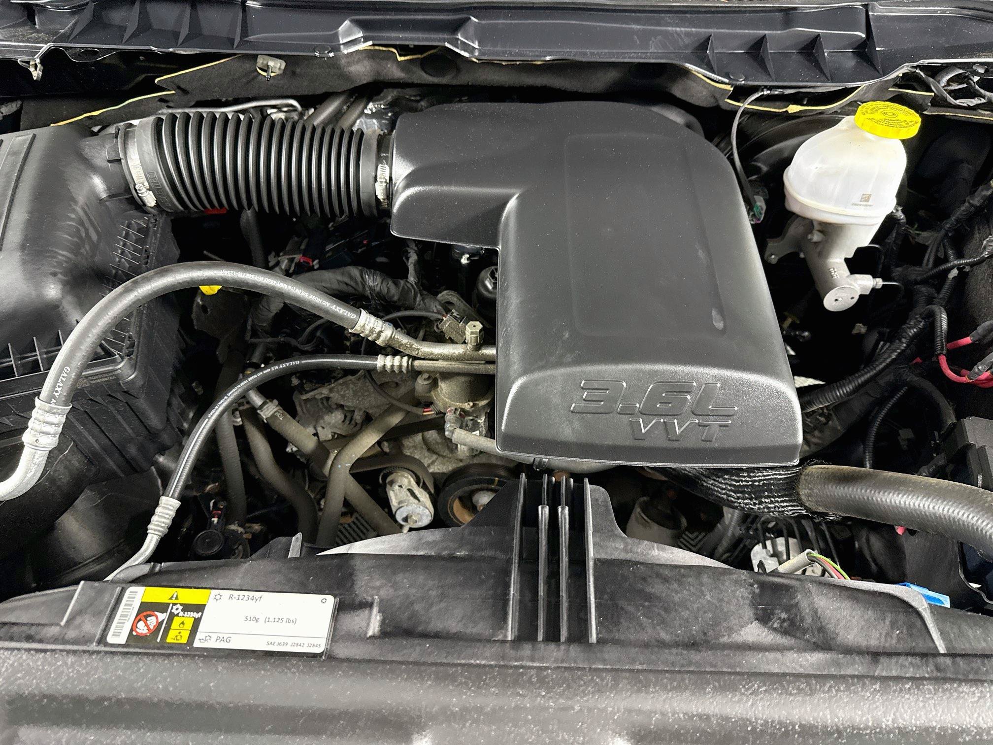 Used 2023 RAM 1500 Classic SLT AWD/4WD image 18