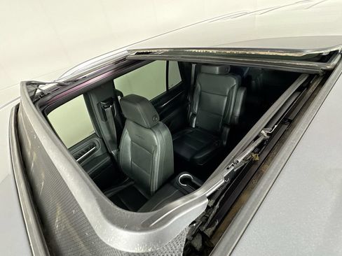 Used 2022 GMC Yukon Denali AWD/4WD image 26