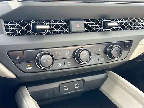 Certified 2023 Honda Accord EX image 17