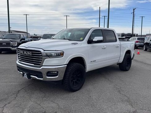 Used 2025 RAM 1500 Laramie AWD/4WD image 43