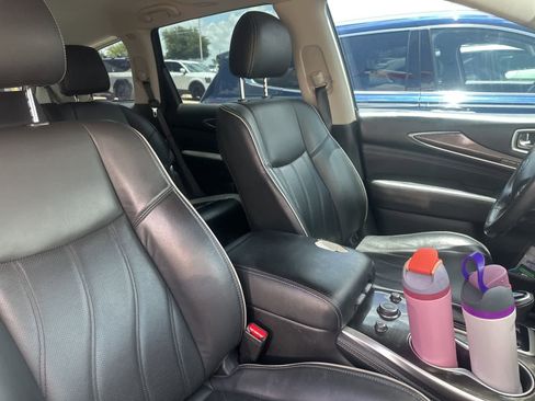 Used 2019 INFINITI QX60 Luxe w/ Essential Package FWD image 16
