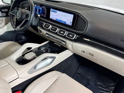 Certified 2024 Mercedes-Benz GLE 450e 4MATIC image 28