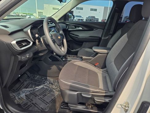 Used 2022 Chevrolet TrailBlazer LS image 19