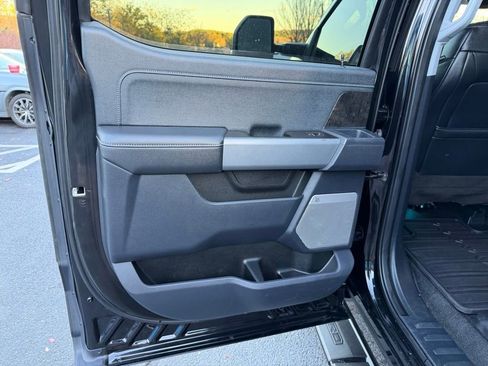 Used 2023 Ford F250 Lariat w/ FX4 Off-Road Package image 21