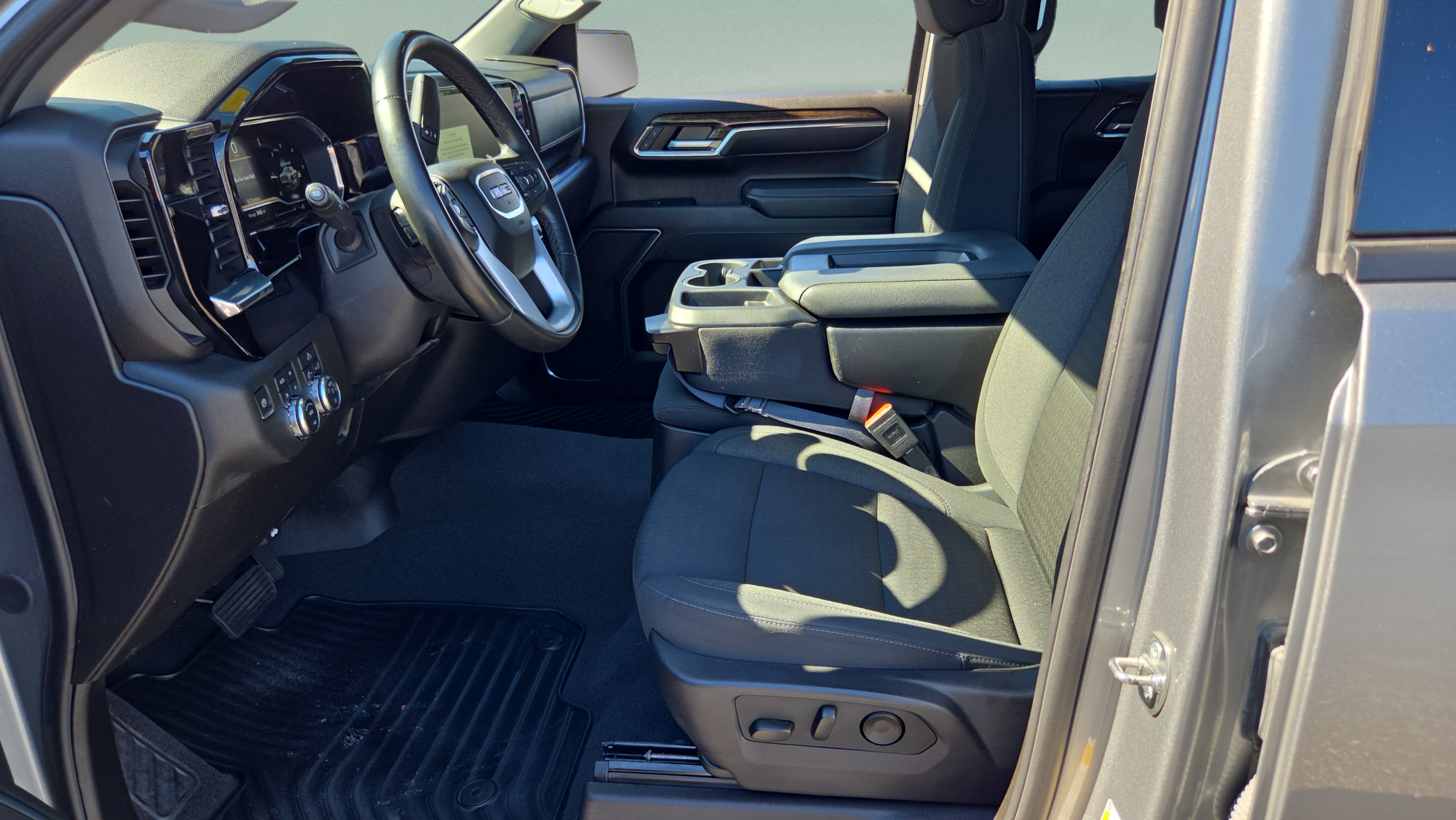 Certified 2024 GMC Sierra 1500 Elevation AWD/4WD image 9