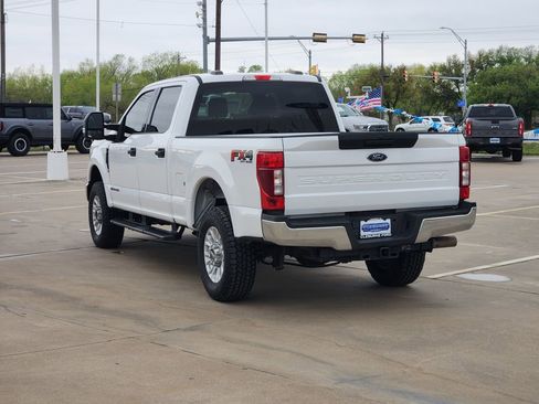 Used 2021 Ford F250 XLT w/ FX4 Off-Road Package image 5