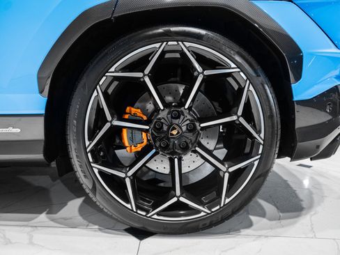 Used 2024 Lamborghini Urus Performante image 16