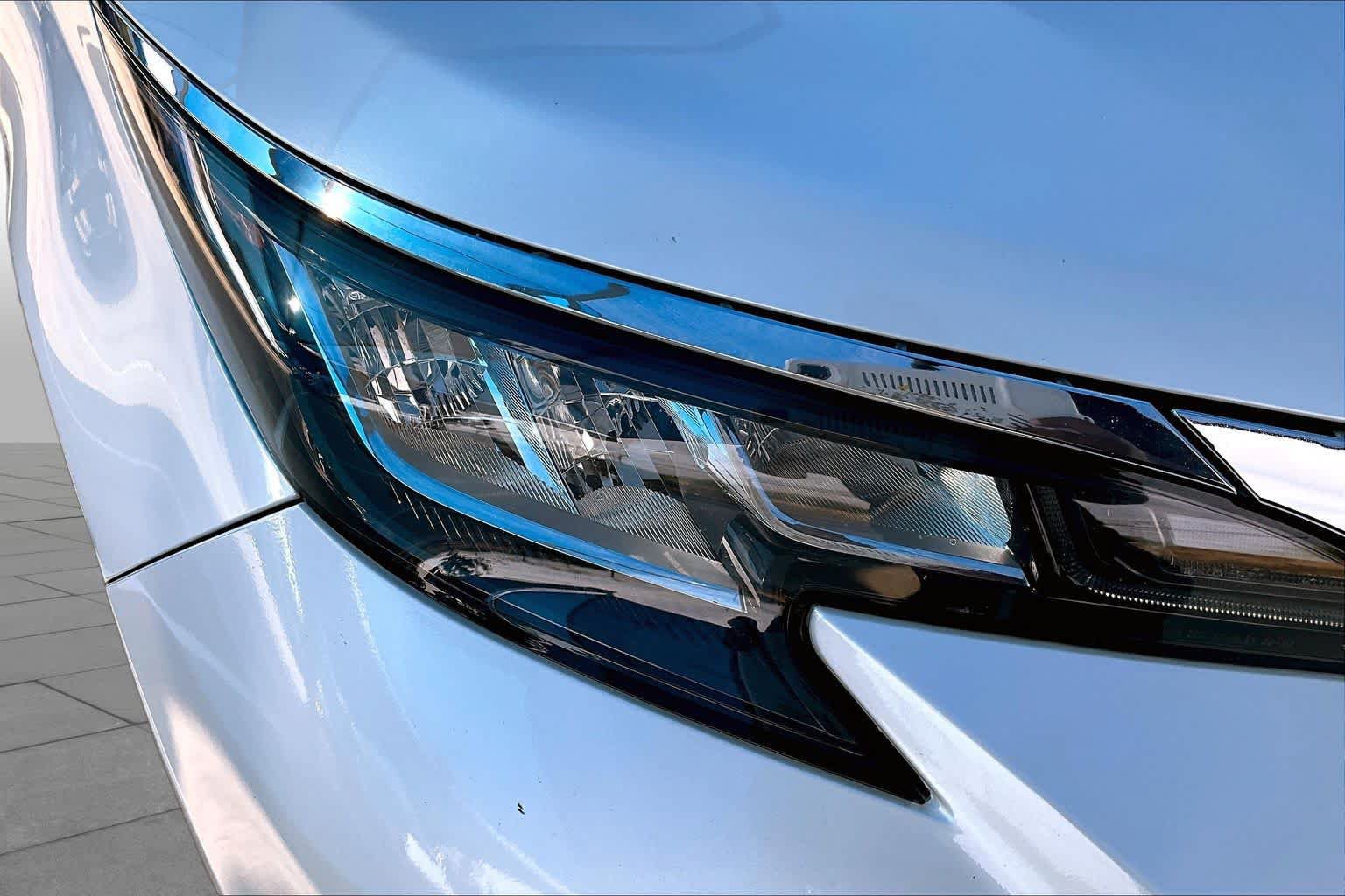 Used 2022 Toyota Sienna XLE FWD image 26
