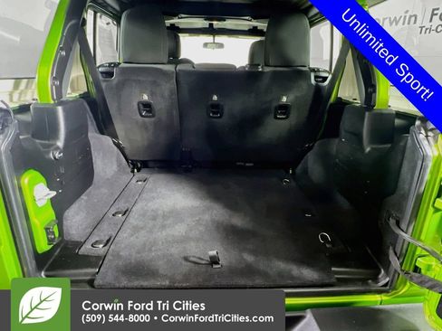 Used 2018 Jeep Wrangler Unlimited Sport AWD/4WD image 14