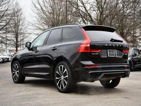 Certified 2025 Volvo XC60 B5 Plus image 5