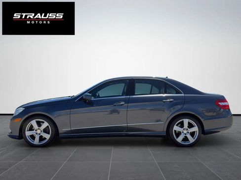 Used 2011 Mercedes-Benz E 350 E 350 4MATIC Sedan 4D image 5