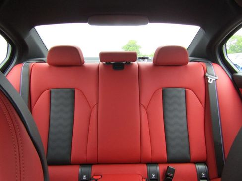Used 2025 BMW M3 w/ M Carbon Exterior Package RWD image 38