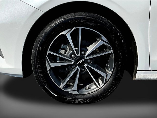 Certified 2024 Kia Forte LXS FWD image 37