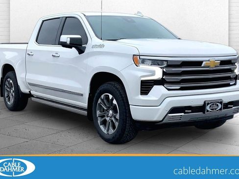 Used 2023 Chevrolet Silverado 1500 High Country w/ Technology Package AWD/4WD image 1