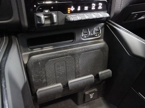 Used 2022 RAM 1500 Limited image 34
