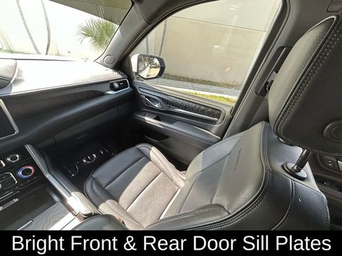 Used 2022 GMC Yukon Denali image 12