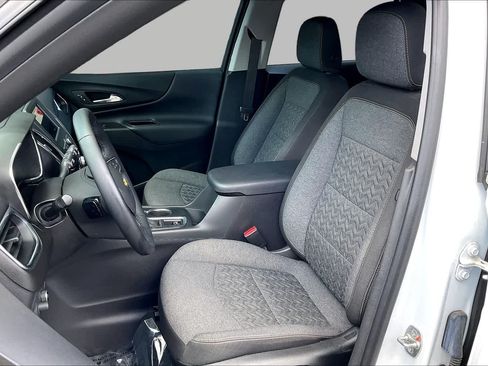 Certified 2024 Chevrolet Equinox LT FWD image 24