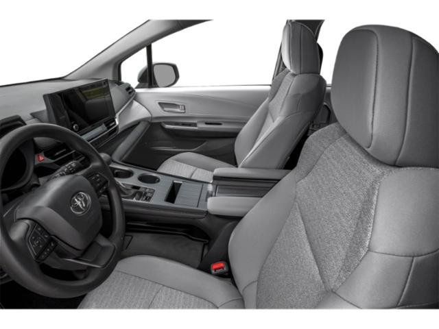 Used 2025 Toyota Sienna LE FWD image 11