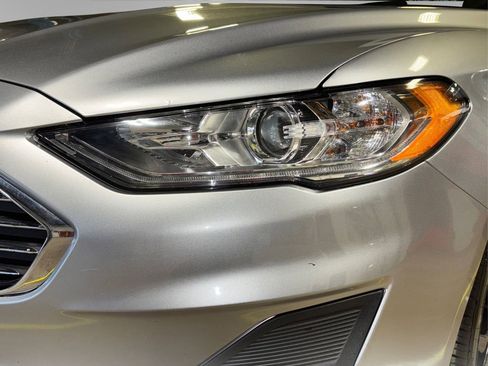 Used 2020 Ford Fusion SE w/ Equipment Group 151A image 20