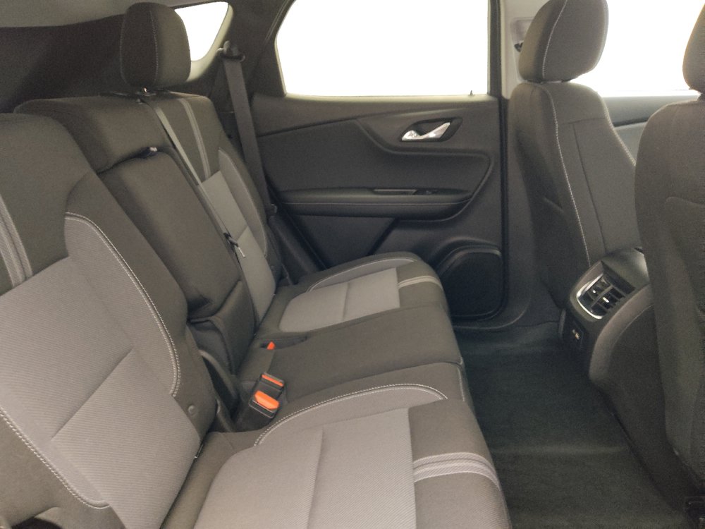 Used 2024 Chevrolet Blazer LT w/ Convenience Package FWD image 19