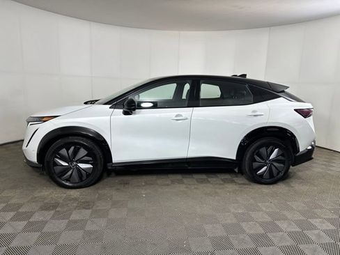 Used 2024 Nissan Ariya AWD image 6