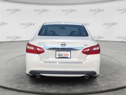 Used 2016 Nissan Altima 2.5 SV FWD image 6