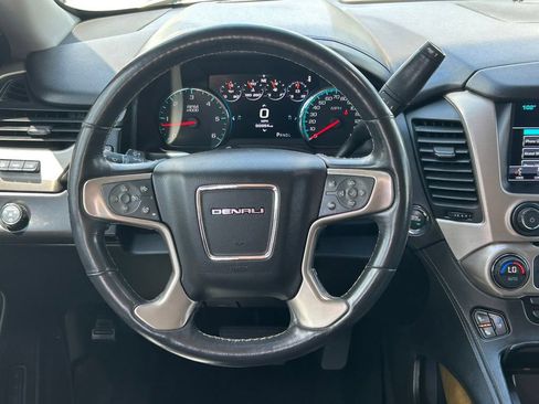 Used 2017 GMC Yukon Denali RWD image 49