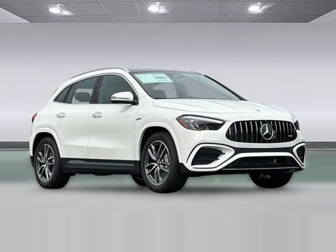 New 2026 Mercedes-Benz GLA 35 AMG 4MATIC image 6