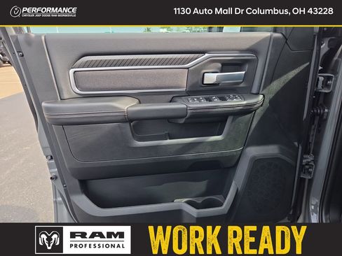 New 2026 RAM 2500 Big Horn AWD/4WD image 18