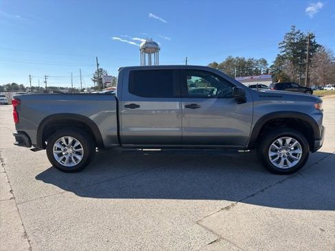 Used 2021 Chevrolet Silverado 1500 Custom image 5