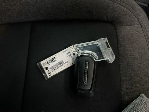 Used 2021 Ford Bronco Big Bend image 35