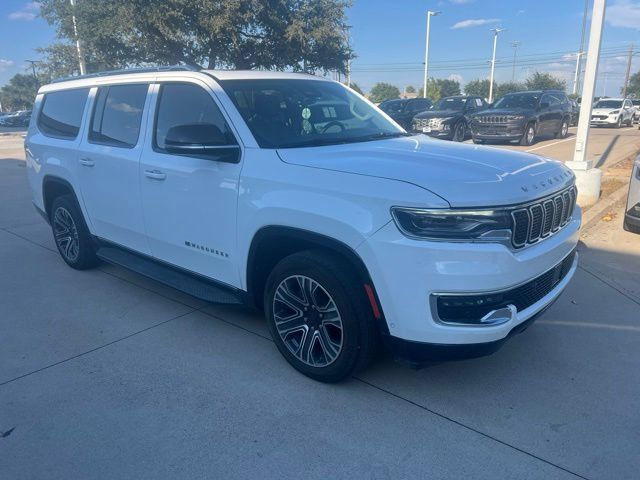 Used 2024 Jeep Wagoneer L 4WD w/ Premium Group I image 5