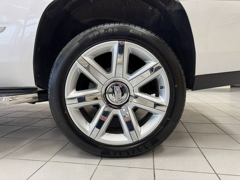 Used 2017 Cadillac Escalade Premium Luxury image 68